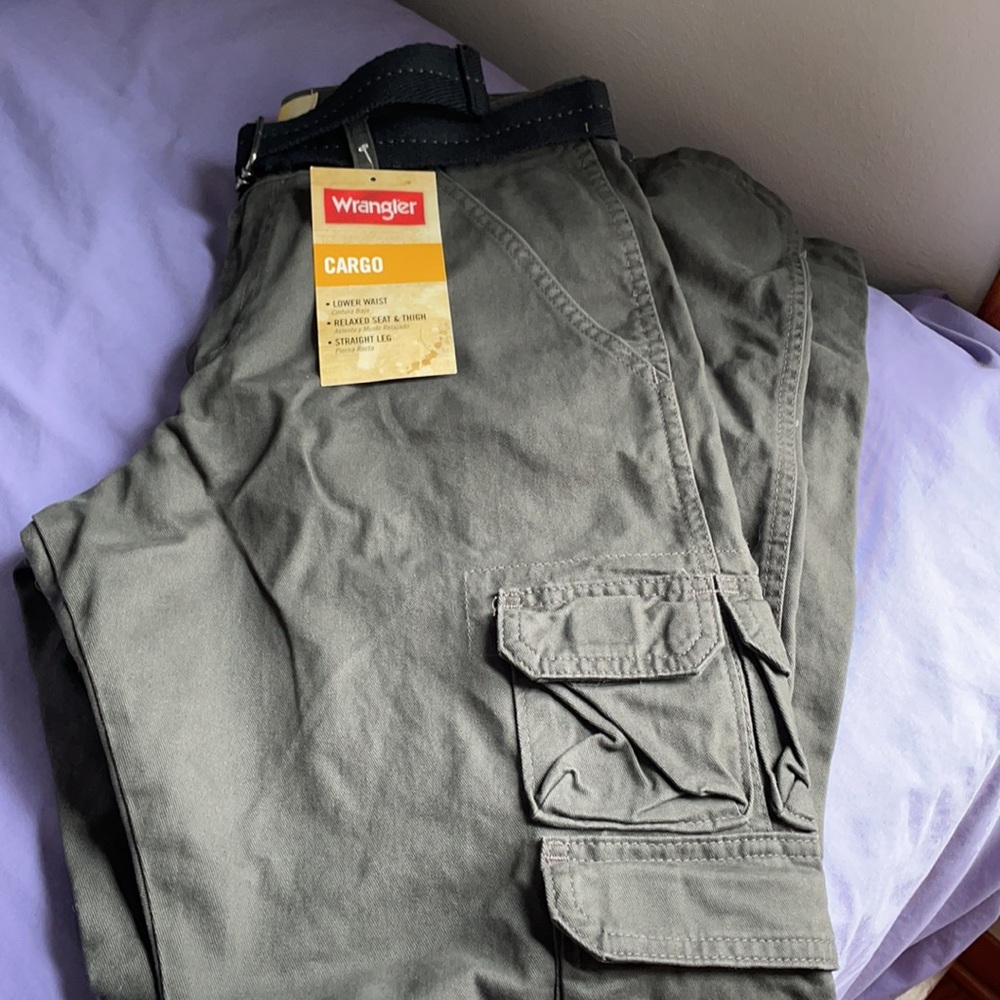 Men’s wrangler cargo pants